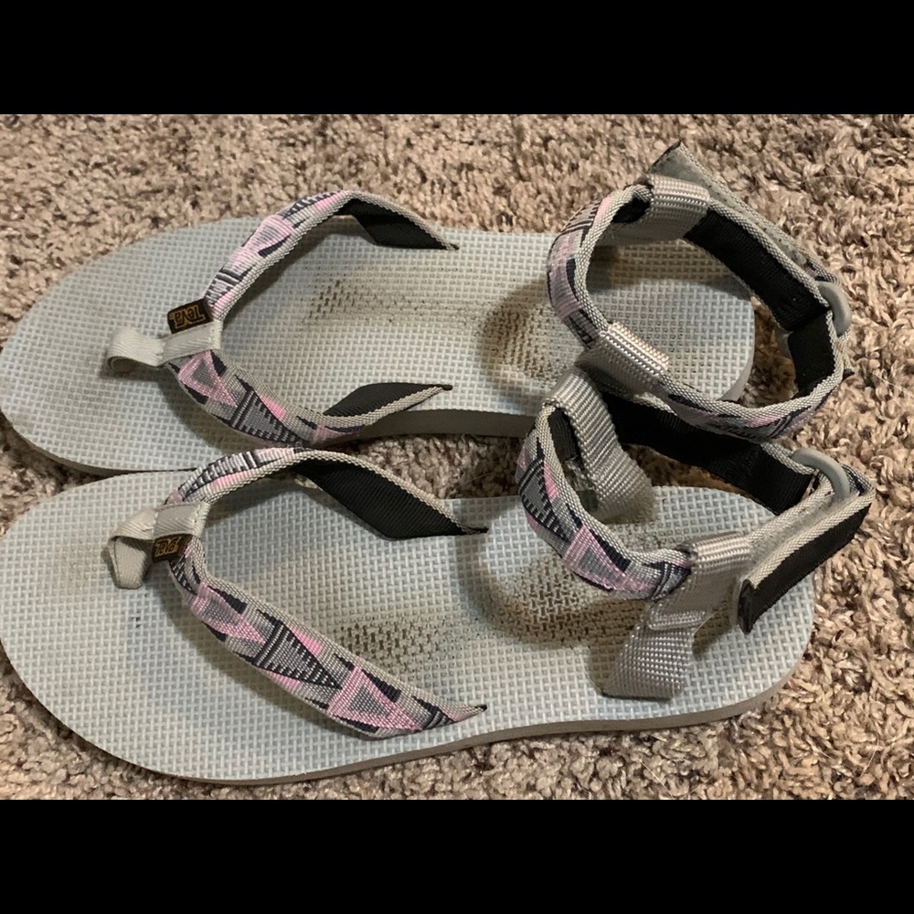 Women’s teva